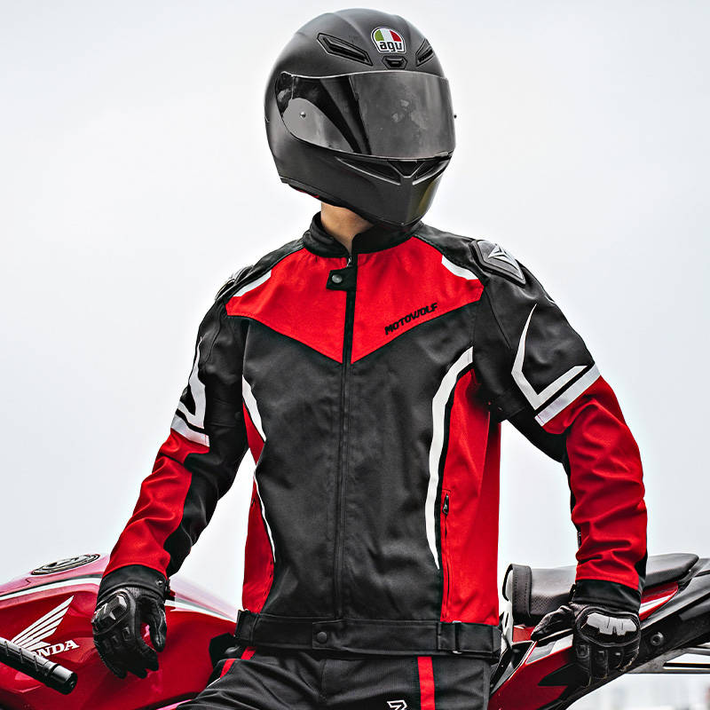 MOTOWOLF | Why do you need a motorcycle jacket when riding a motorcycle?